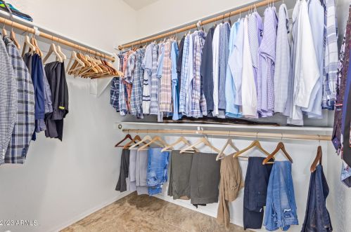 6715 37 Dr, Phoenix AZ 85053-3749 exterior