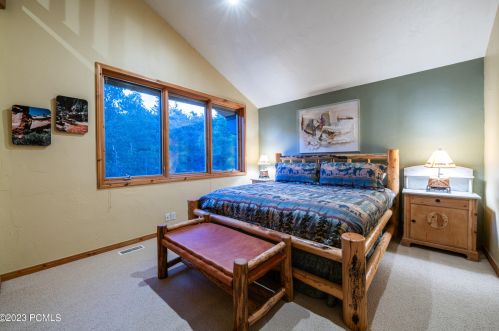 2068 Mahre Dr, Park City UT 84098-8508 exterior