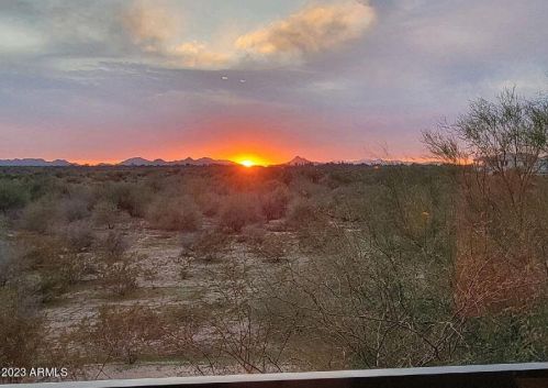 17850 68th St, Phoenix AZ 85054-9100 exterior