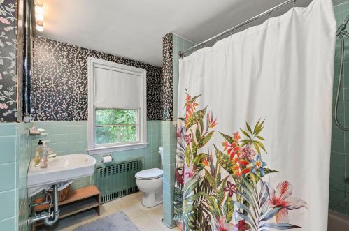 1890 Brg Rd, Eastham MA 02642-3213 exterior