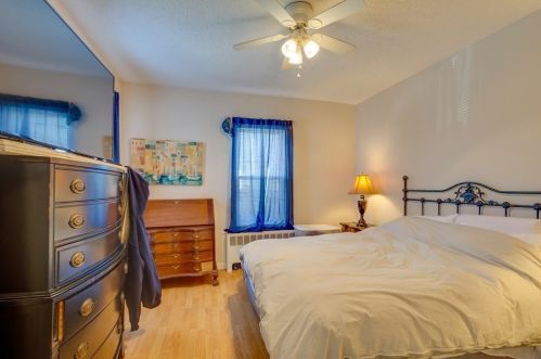 12 Highland Ter, Needham MA 02494-3014 exterior