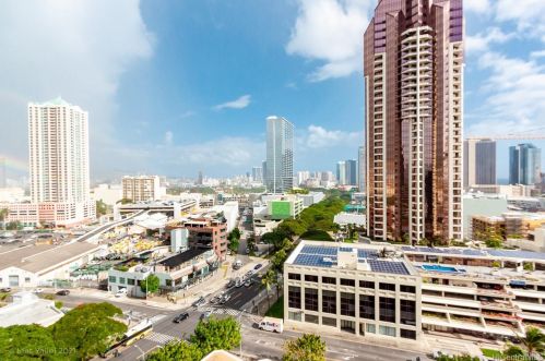 876 Curtis St, Honolulu HI  96813-5149 exterior