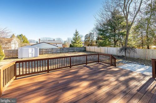 7 Nassau Ave, West Deptford NJ 08066-1120 exterior