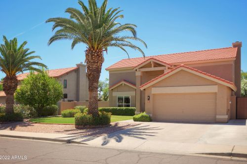 3921 Desert Flower Ln, Phoenix, AZ 85044-4508