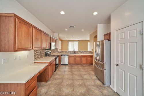 1813 Beautiful Ln, Phoenix AZ 85042-7073 exterior