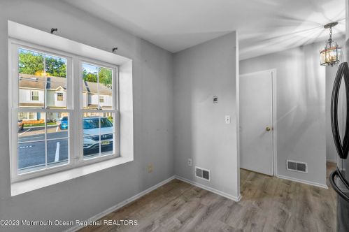 118 Joan Ct, Jackson Twp NJ 08527-2366 exterior