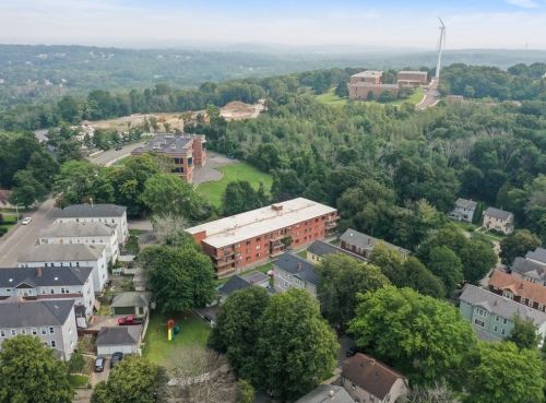 10 Rutledge St, Worcester MA  01604-4584 exterior