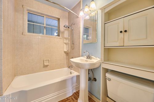 4234 42nd Pl, Phoenix AZ  85018-4290 exterior