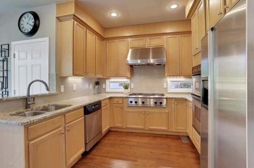 17 Highland Park Ln, Atlanta GA 30306-3447 exterior