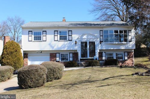 700 Lawnton Ave, West Deptford, NJ 08096-5021