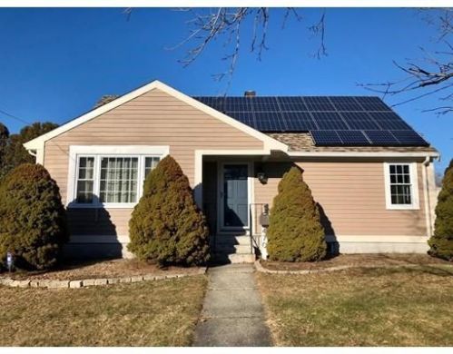 470 Lepes Rd, Fall River MA  02726-2635 exterior