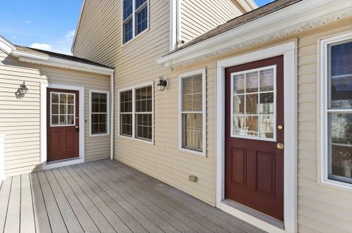 14 Wompatuck Rd, Hingham MA 02043-1100 exterior