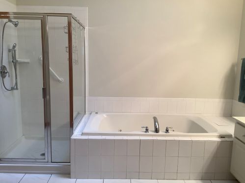 1365 Overton Dr, Lemont IL 60439-8544 exterior