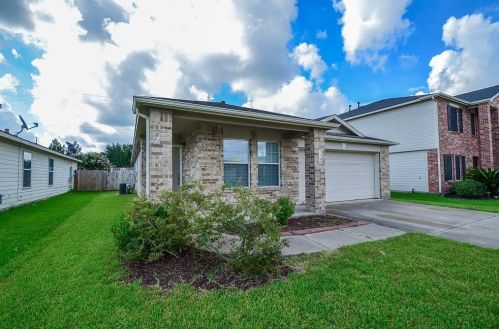 1123 Desert Palms Ln, Richmond TX  77471-5882 exterior