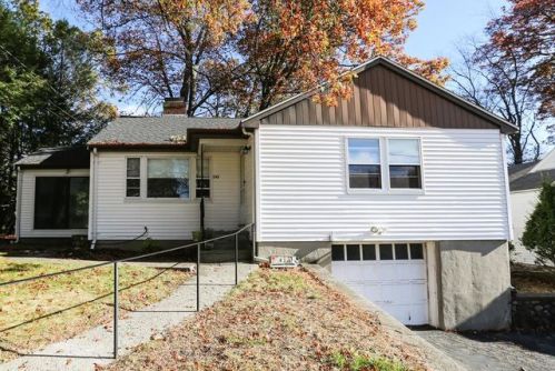 242 Woodcliff Rd, Newton, MA 02461-2128