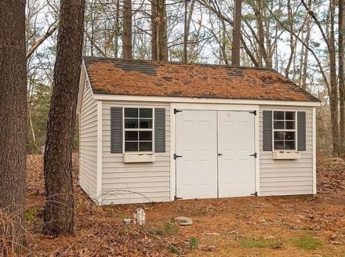 25 Mockingbird Ln, Montgomery MA 01085-1700 exterior