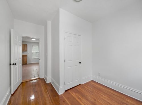 36 Lambert Ave, Chelsea MA 02150-1304 exterior