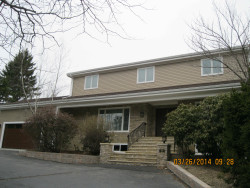 470 Brookline St, Newton, MA 02459-3146