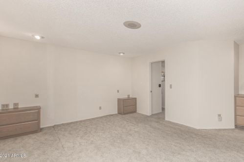 11420 Ahwatukee Dr, Phoenix AZ 85044-3102 exterior