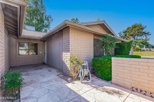 11420 Ahwatukee Dr, Phoenix AZ 85044-3102 exterior