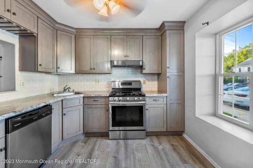 118 Joan Ct, Jackson Twp NJ 08527-2366 exterior