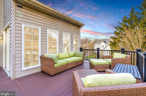 6920 Mystic Wood Way, Columbia MD 21044-4914 exterior