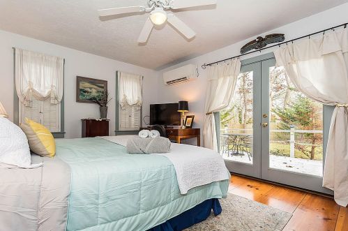 190 Countryside Dr, Chatham MA  02633-1129 exterior