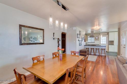 2145 Clarendon Ave, Phoenix AZ 85031-3142 exterior