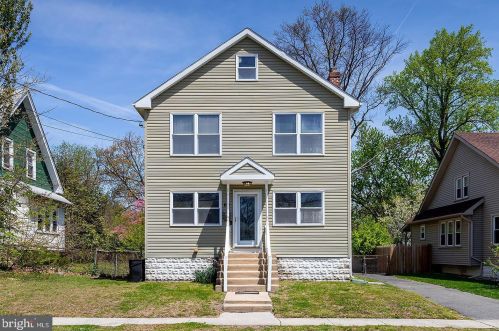 62 Crescent Ave, West Deptford, NJ 08096-1218