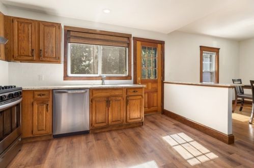 529 Pleasant St, Winthrop MA  02152-2756 exterior