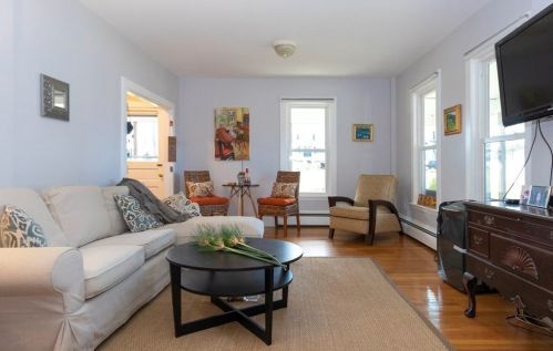 24 Blanchard Rd, Weymouth MA 02190-2840 exterior