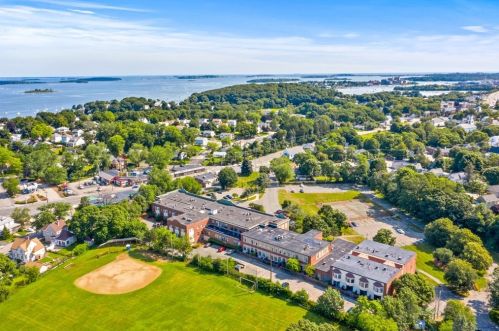 90 Sea St, Weymouth MA 02191-1442 exterior