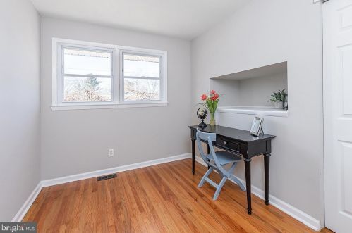 7 Nassau Ave, West Deptford NJ 08066-1120 exterior