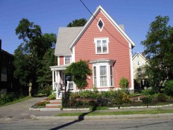 171 Lowell Ave, Newton MA  02460-1521 exterior