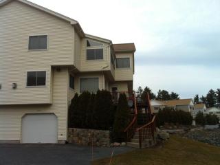 263 Captain Eames Cir, Ashland MA  01721-3914 exterior
