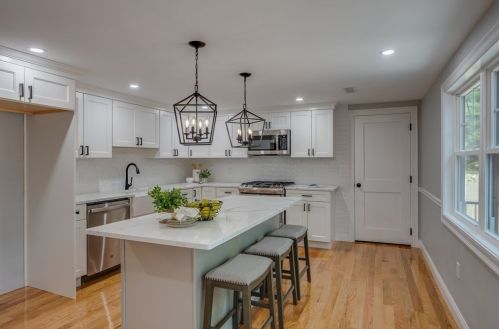 6 Red Hill Rd, North Reading MA  01864-1718 exterior