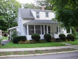 104 Beethoven Ave, Newton, MA 02468-1728