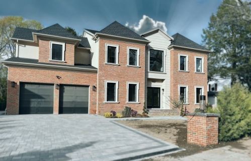 1957 Beacon St, Newton, MA 02468-1436