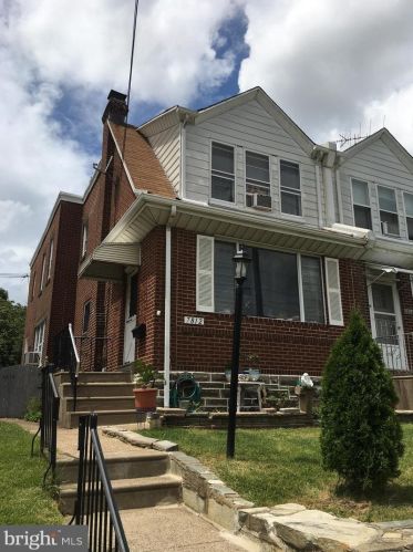 7812 Loretto Ave, Philadelphia, PA 19111-3536