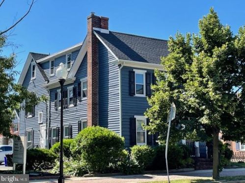 30 Broad St, West Deptford, NJ 08066-1527