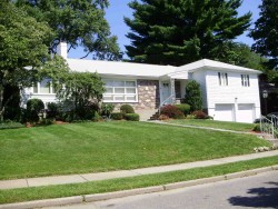 62 Deborah Rd, Newton, MA 02459-2838