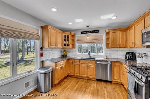 25 Cooks Bridge Rd, Jackson Twp NJ  08527-2524 exterior