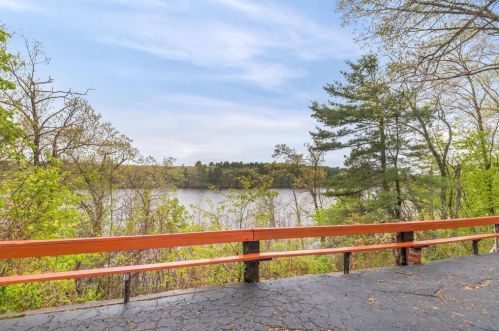 75 Dl St, Methuen MA 01844-7304 exterior