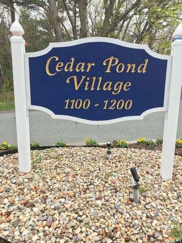 1100 Salem St, Lynnfield MA  01940-1580 exterior