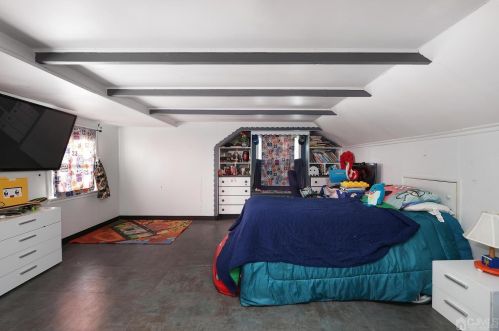 19 Jeanette St, Carteret NJ  07008-3131 exterior