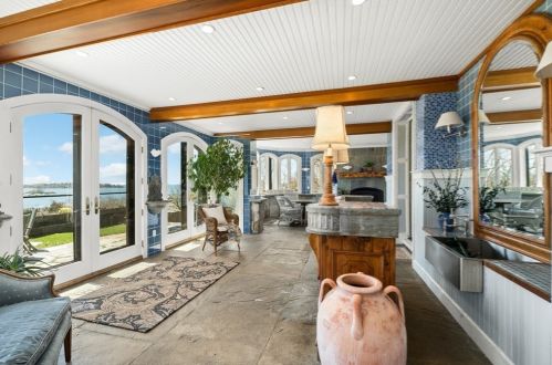 973 Hale St, Beverly MA 01915-4634 exterior