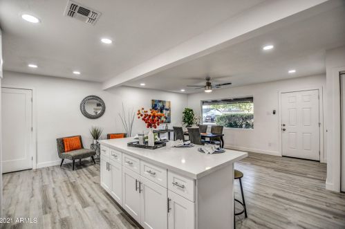 116 El Camino Dr, Phoenix AZ 85051-9123 exterior