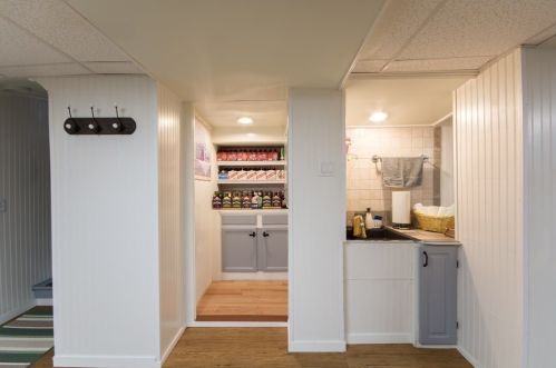 135 Cedar St, New Bedford MA 02740-4312 exterior