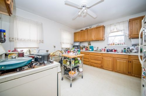 20 Myrtle St, Taunton MA 02780-4112 exterior