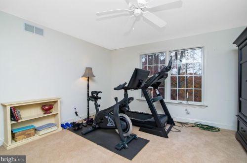 640 High St, West Deptford NJ 08051-1460 exterior